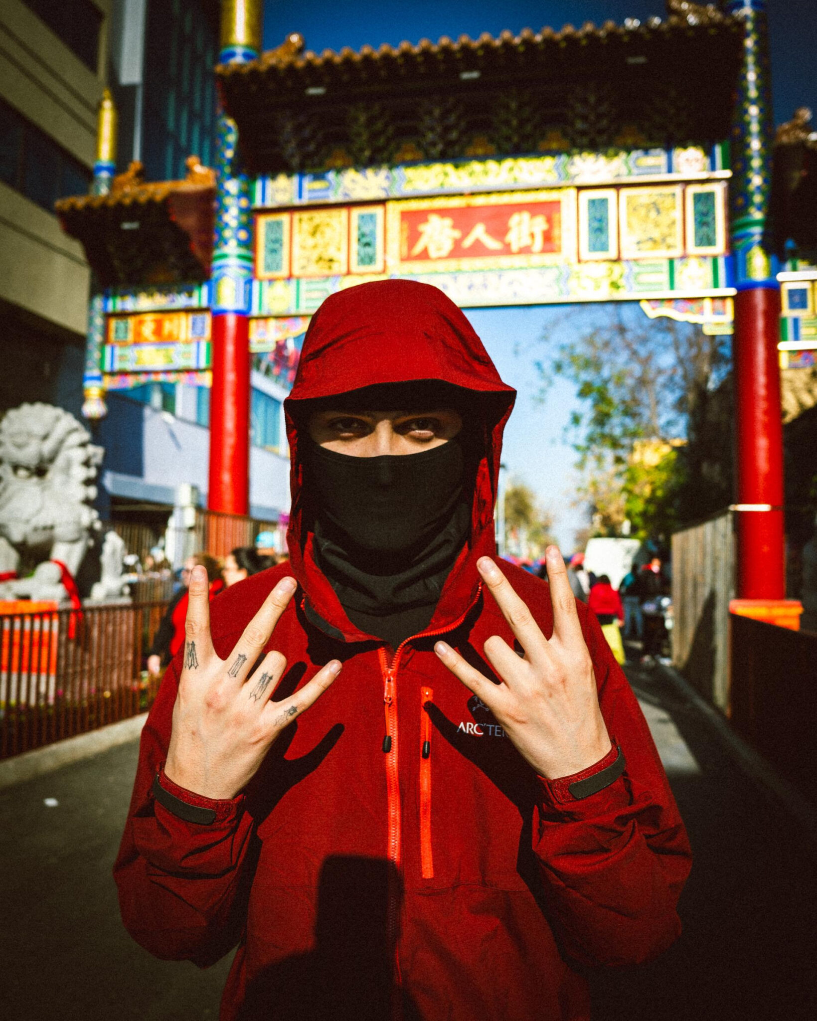 Lil Rass Mask Lil Snow presenta su nuevo single βSki Maskβ - Katalogo